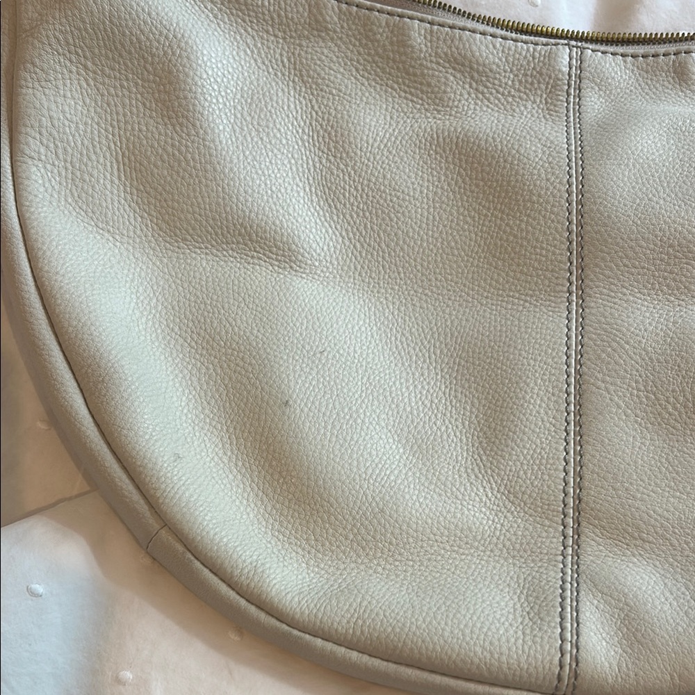 Cream Leather Hobo Bag with Crescent Silhouette - Picture 3 of 5